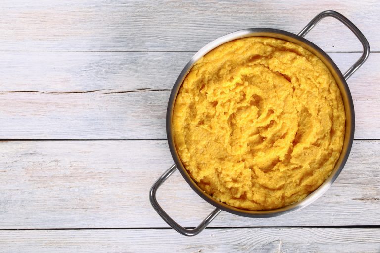 Palenta (Kačamak) + video recept